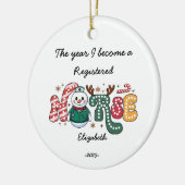 Das Jahr, in dem ich ein Krankenpfleger werde Keramik Ornament (Links)