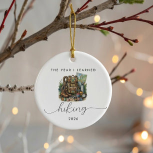 Das Jahr, in dem ich Wandern lernte Geschenk für Keramik Ornament
