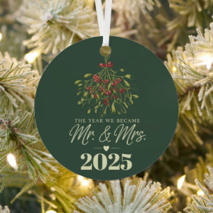 Das Jahr, in dem wir Mr. & Mrs. wurden 2025 Person Ornament Aus Metall