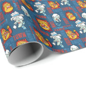 DAS JAHR OHNE SANTA CLAUS™ Snowtown Showdown Geschenkpapier (Rolleneckpunkt)