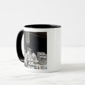 Das japanische Versuchsmodul, das verfügbar ist Tasse (Vorderseite Links)