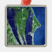 Das John F Kennedy Space Center Silbernes Ornament (Vorne)