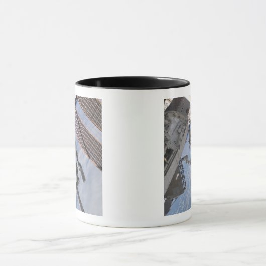 Das kanadische Dextre-Robotersystem 2 Tasse (Zentrum)