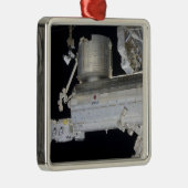 Das Kibo-Labor für das japanische Experimentiermod Silbernes Ornament (Rechts)