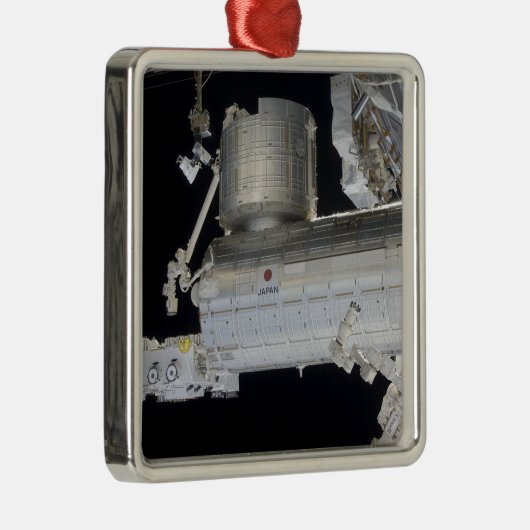 Das Kibo-Labor für das japanische Experimentiermod Silbernes Ornament (Rechts)