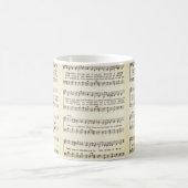 Das Kind ist das Kaffeetasse (Mittel)