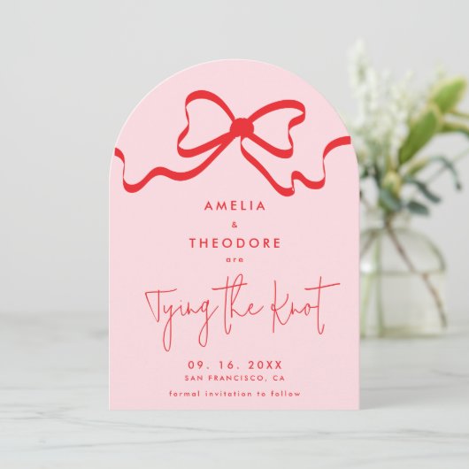 Das Knot Red Bow Foto Save the Date koppeln Einladung (Stehend Vorderseite)