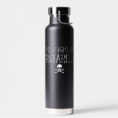 Das könnte eine Wasserflasche aus Cantarella sein Trinkflasche (Links)