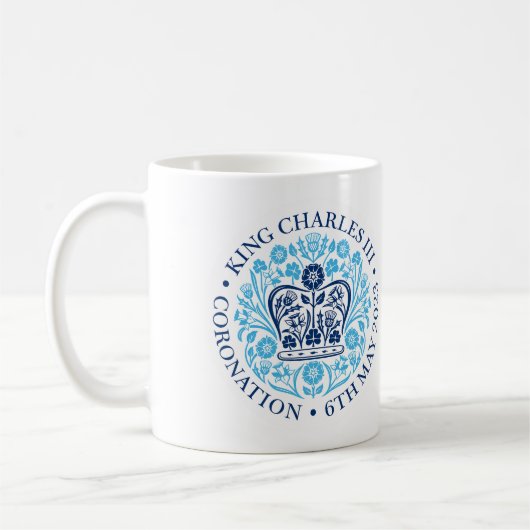 Das KrönungsEmblem des Königs Charles 2023 Kaffeetasse (Links)