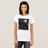 Das künstlerische Konzept illustriert Kepler-16b. T-Shirt (Vorne ganz)