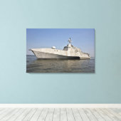 Das Küstenschiff Independence Leinwanddruck (Insitu (Holzboden))