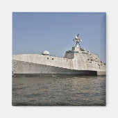 Das Küstenschiff Independence Magnet (Vorne)