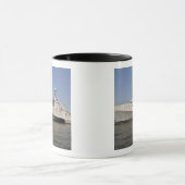 Das Küstenschiff Independence Tasse (Zentrum)