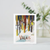 Das Land der Sonne - Skis Stehend im Schnee Postkarte (Stehend Vorderseite)