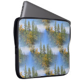 Das Land im Herbst... Laptopschutzhülle (Vorne Rechts)