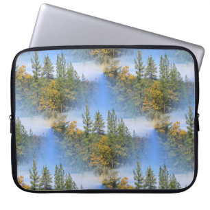 Das Land im Herbst... Laptopschutzhülle