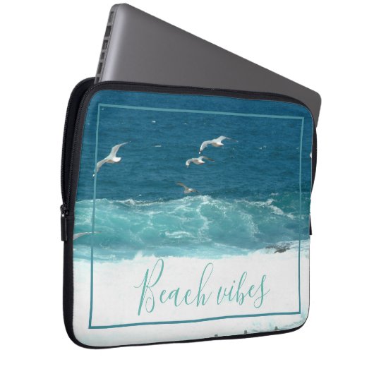Das Laptop-Gehäuse von Beach Vibes Ocean Wave Laptopschutzhülle (Vorne Rechts)
