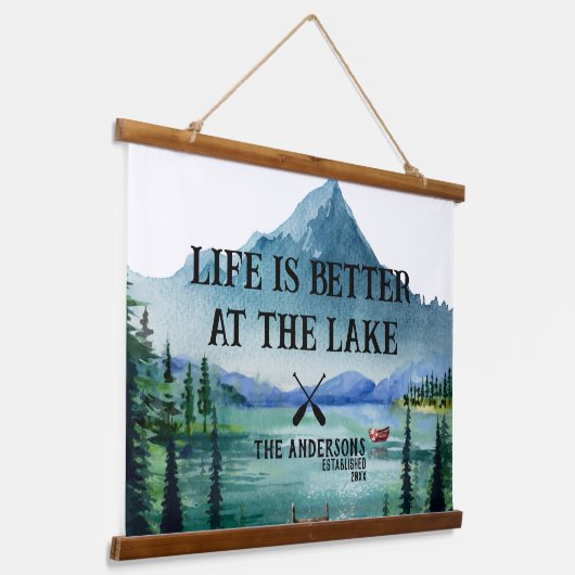 Das Leben am See ist besser | Familienname Wandteppich Mit Holzrahmen (Gewinkelt)