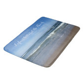 Das Leben am Strand ist besser Badematte (Schrägansicht)