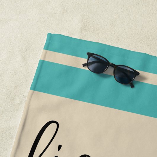 Das Leben am Strand ist türkisfarben Flip Flops be Strandtuch (Beispiel)