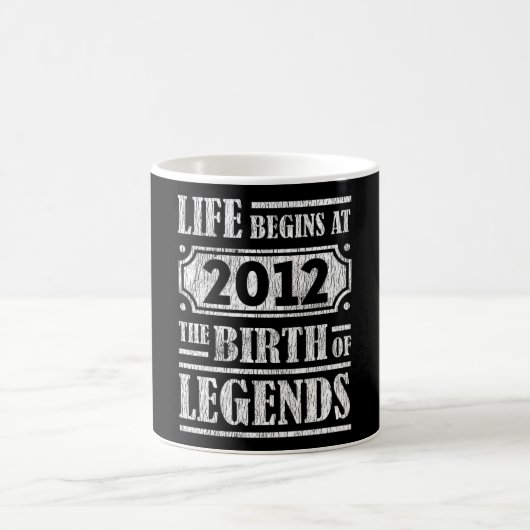Das Leben beginnt 2012 mit der Geburt der Legende Kaffeetasse (Mittel)