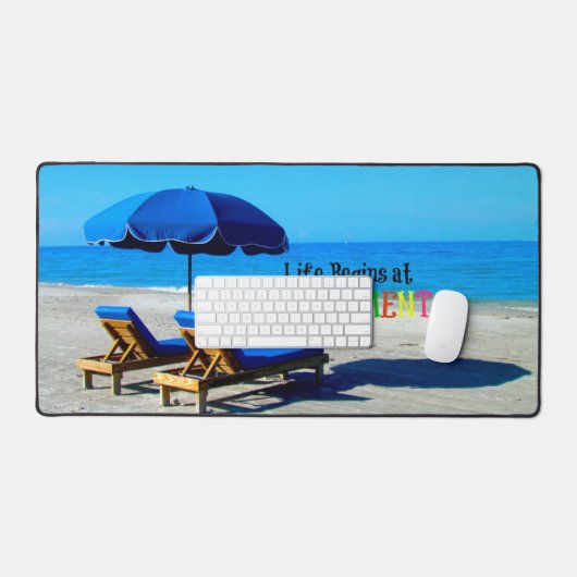 Das Leben beginnt bei der Rente Schreibtischunterlage (Tastatur & Maus)