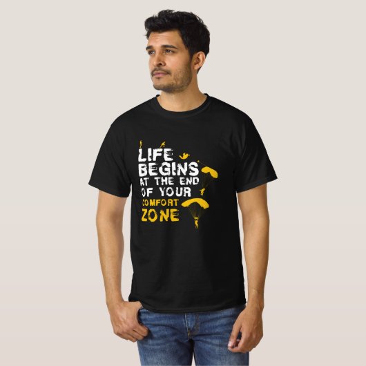 Das Leben beginnt Comfort Zone Skydiver T-Shirt (Vorne ganz)