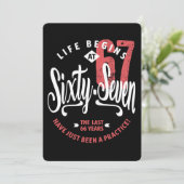 Das Leben beginnt mit 67 | 67. Geburtstag Karte (Stehend Vorderseite)