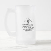 Das Leben beginnt vierzig Mattglas Bierglas (Links)