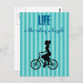 Das Leben der Frau im Retro-Fahrrad ist wie das Fa Postkarte (Vorne/Hinten)