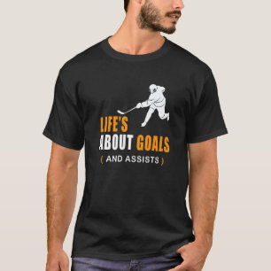 Das Leben dreht sich um Goals Ice Hockey für Junge T-Shirt