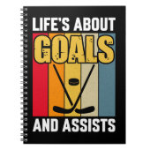 Das Leben dreht sich um Ziele und Assists Hockey Notizblock (Vorderseite)