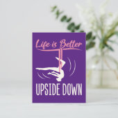 Das Leben ist besser als das Aerial Yoga Postkarte (Stehend Vorderseite)