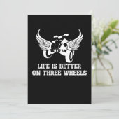 Das Leben ist besser auf dreirädrigen Rädern. Einladung (Stehend Vorderseite)