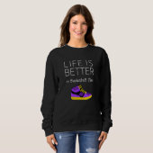 Das Leben ist besser in Basketballschuhen - Baller Sweatshirt (Vorne ganz)