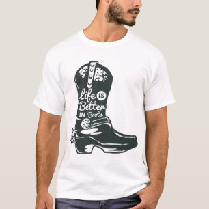 Das Leben ist besser in Stiefeln Männer T - Shirt