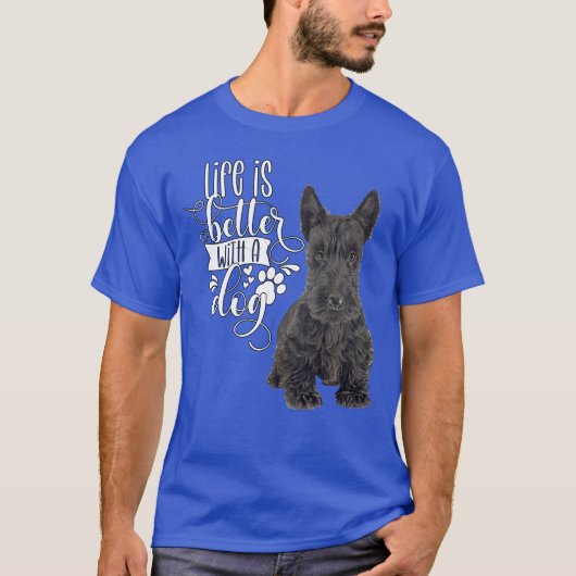 Das Leben ist besser mit einem Hund schottischen T T-Shirt (Vorderseite)