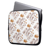 Das Leben ist besser mit einem Hundeschokolade wit Laptopschutzhülle (Vorderseite Links)