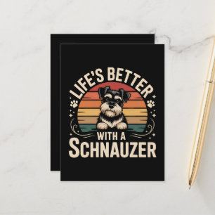 Das Leben ist besser mit einem Schnauzer Ankündigungspostkarte