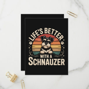 Das Leben ist besser mit einem Schnauzer Einladungspostkarte