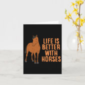 Das Leben ist besser mit Pferden, die auf sonnigen Karte (Gelbe Blume)