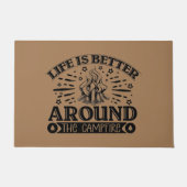 Das Leben ist besser um das Campfeuer herum Fußmatte (Vorderseite)