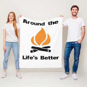 Das Leben ist besser um das Feuer Fleecedecke
