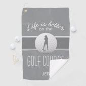Das Leben ist besser Weiblich Golfer Mit Monogramm Golfhandtuch (Insitu)