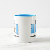 Das Leben ist ein Monty Hall Problem (drei Türen) Zweifarbige Tasse (Mittel)