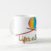 Das Leben ist ein Stich Kaffeetasse (Vorderseite Links)