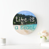 Das Leben ist ein Strand Große Wanduhr (Zuhause)