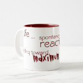 Das Leben ist eine spontane chemische Reaktion Zweifarbige Tasse (Vorderseite Links)