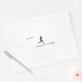 Das Leben ist Kurz - läuft Runder Aufkleber (Umschlag)