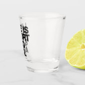 Das Leben ist Kurz und so bin ich - Funny Schnapsglas (Rechts)